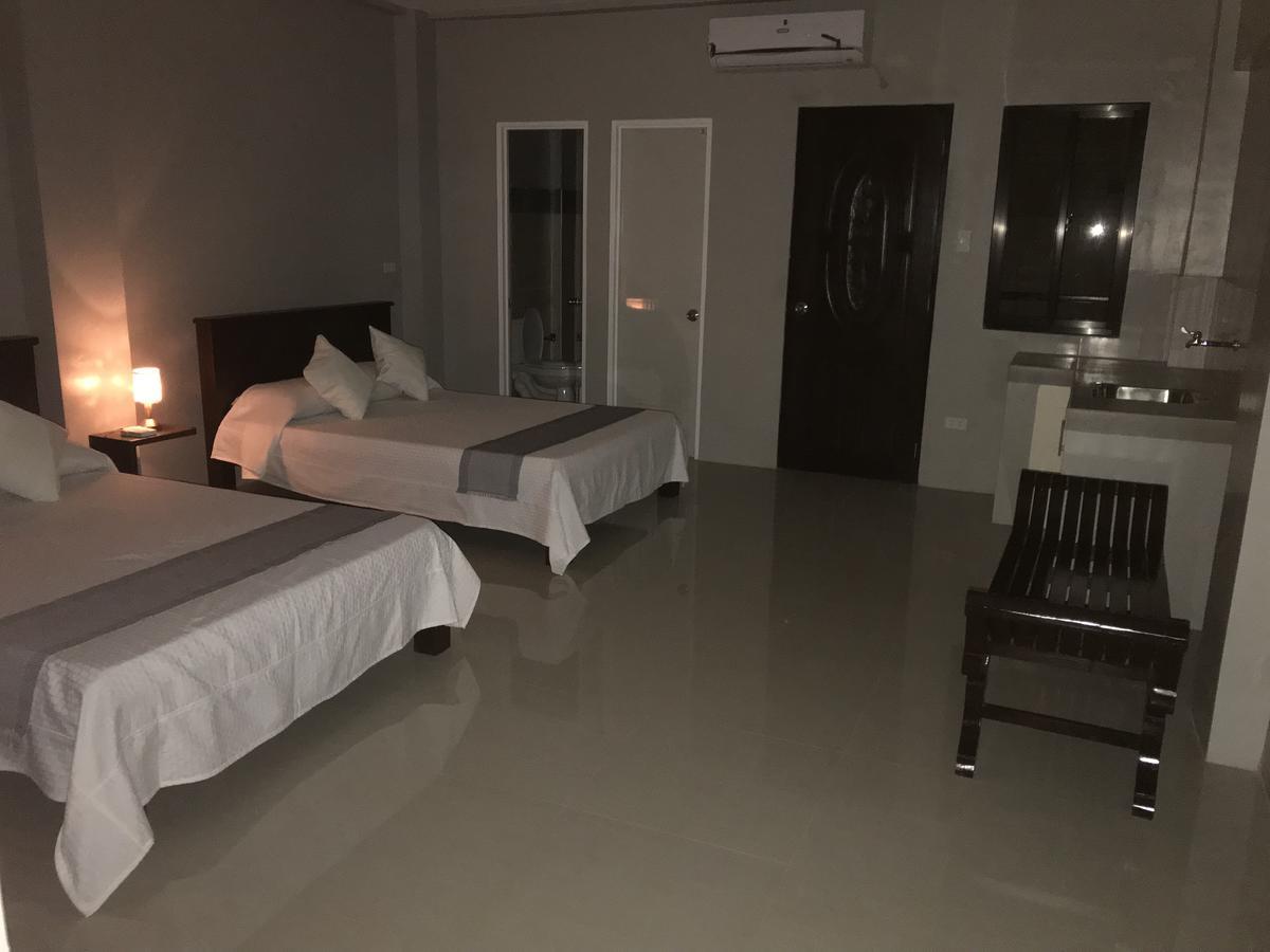 Reddoorz El Senor Jesus Apartelle Vigan Ilocos Hotel Exterior photo
