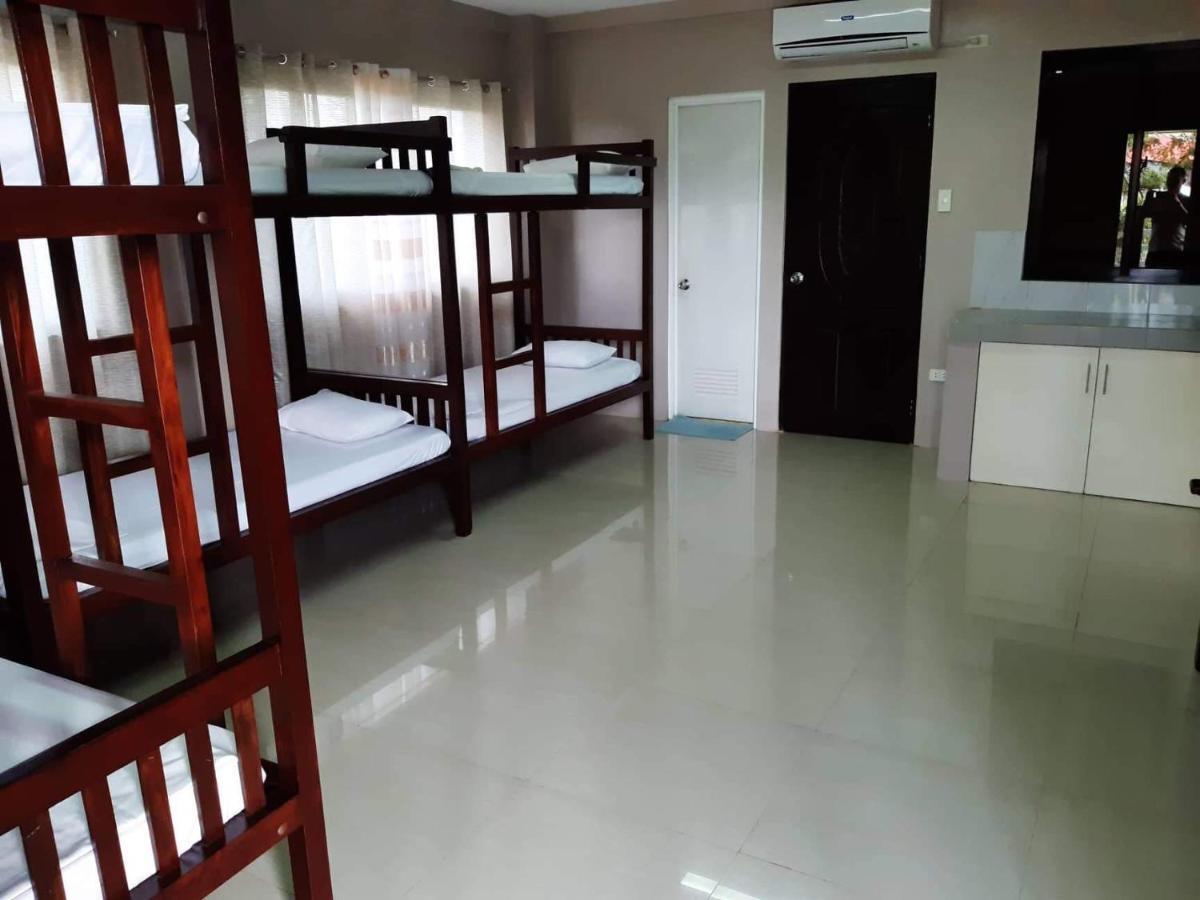 Reddoorz El Senor Jesus Apartelle Vigan Ilocos Hotel Exterior photo