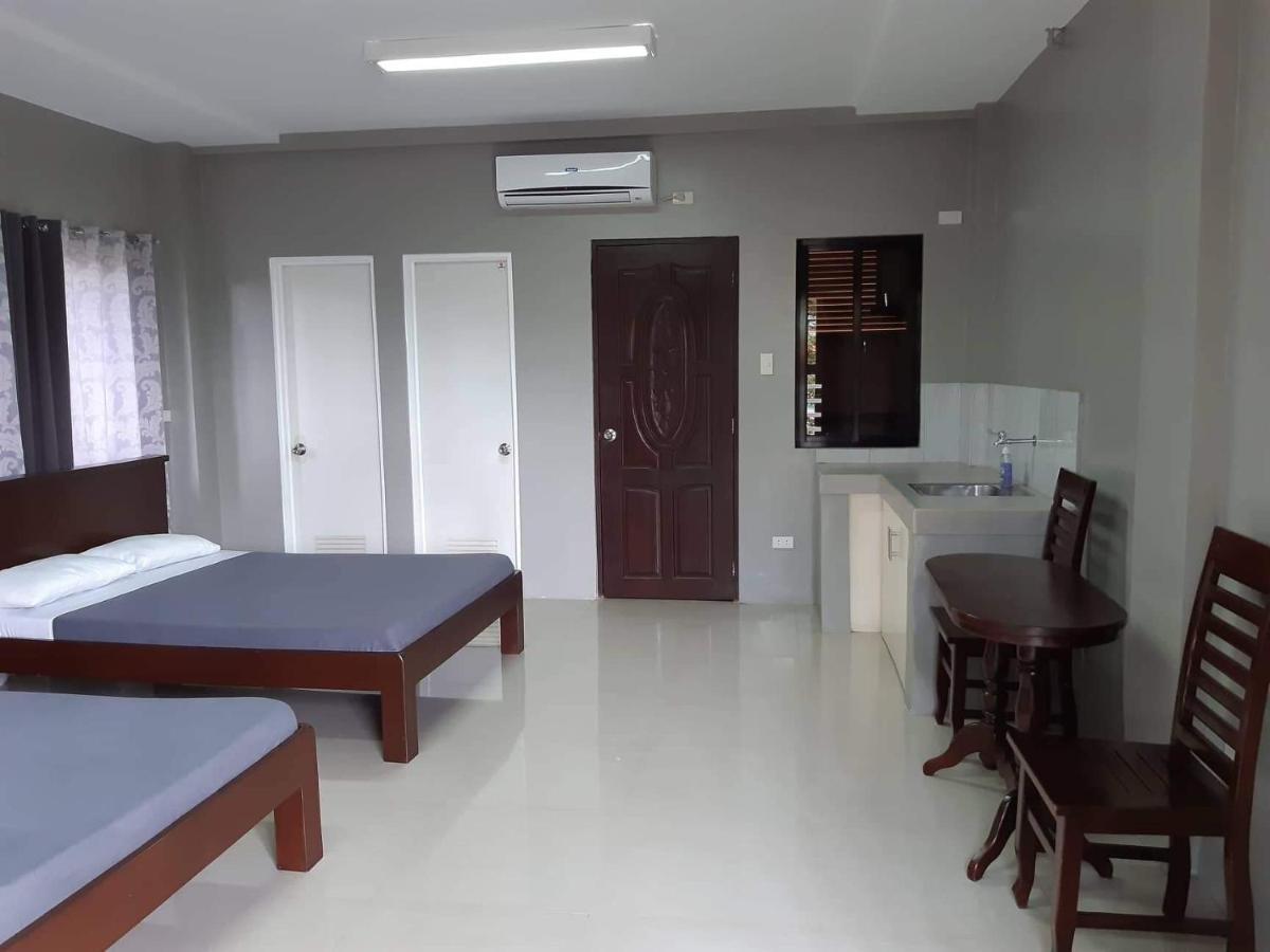 Reddoorz El Senor Jesus Apartelle Vigan Ilocos Hotel Exterior photo